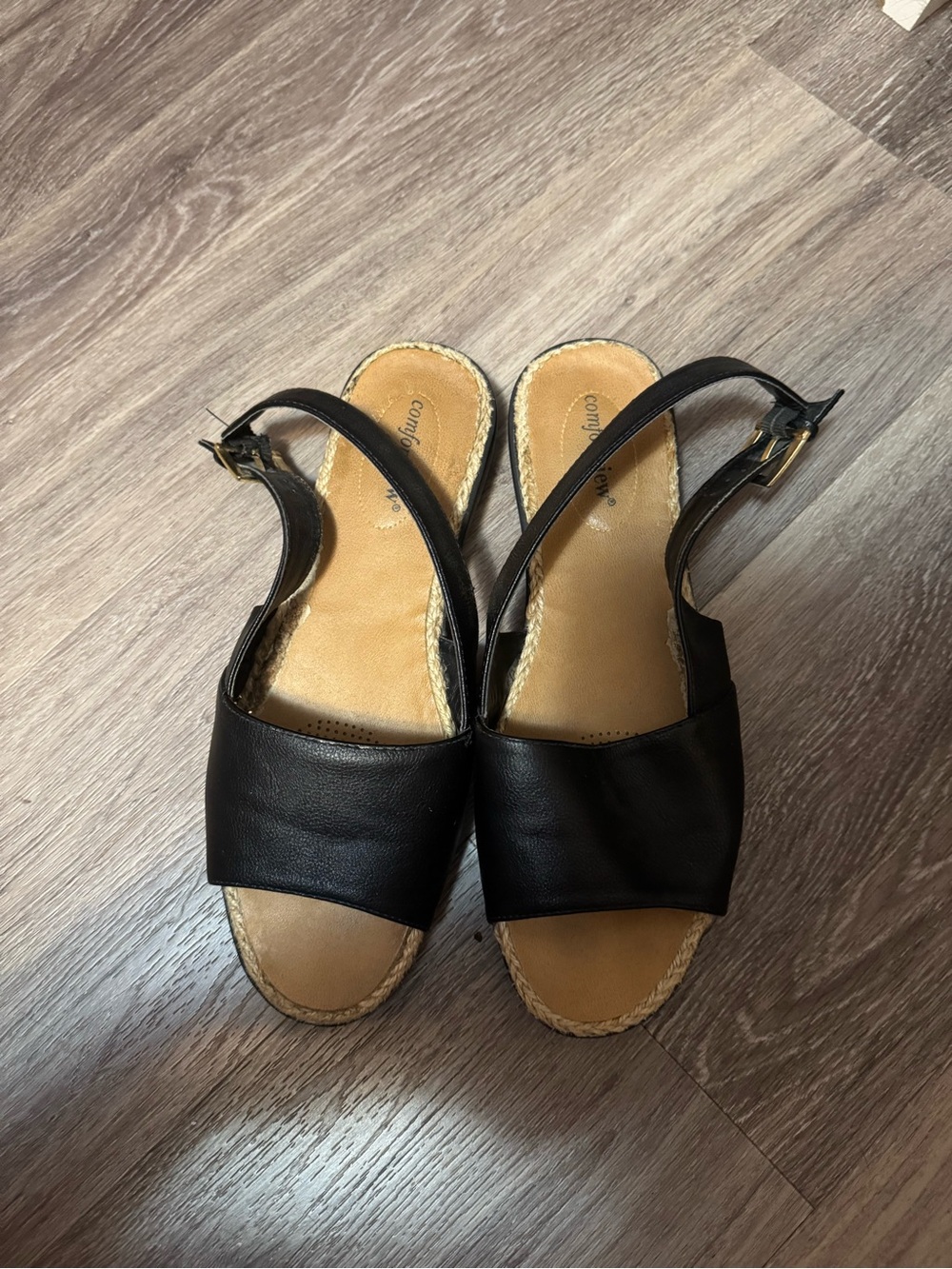 Comfortview black slingback sandals, gently used, not worn for several years
